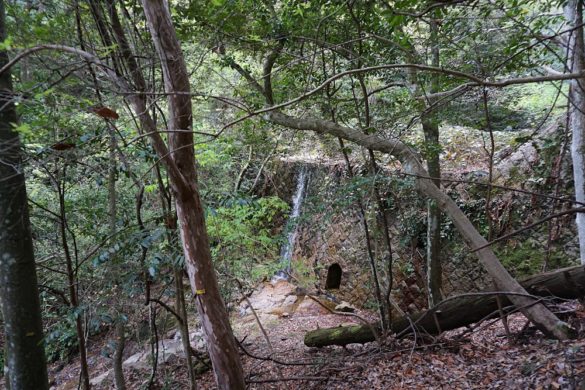 Japan, Miyajima: Wanderweg mit Wasser, Mount Misen
