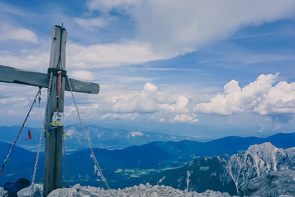 Wanderung in Slowenien auf den Mangart_Das Gipfelkreuz